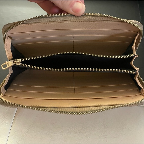 Dolce and Gabbana Leather Wallet ( Rose Gold/ Pink-Tan ) - Picture 3 of 4